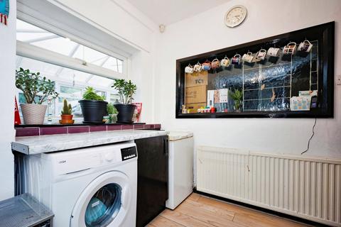 8 Chalcombe Grange, Manchester, M12 4HQ