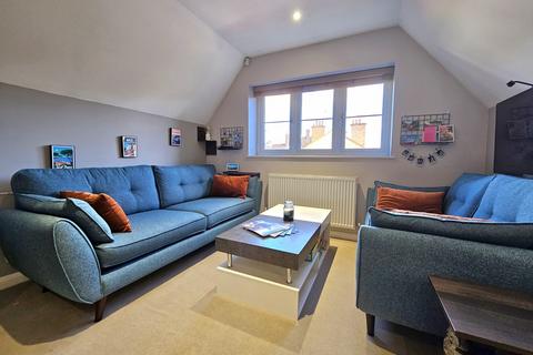 6d Fleet Road, Fleet, GU51 4QG
