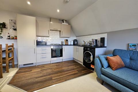 6d Fleet Road, Fleet, GU51 4QG