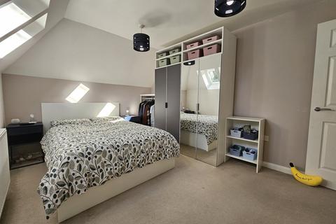 6d Fleet Road, Fleet, GU51 4QG