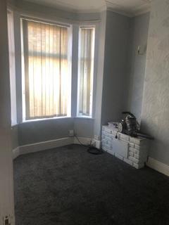 2 bedroom terraced house to rent, Blandford Road, Salford M6