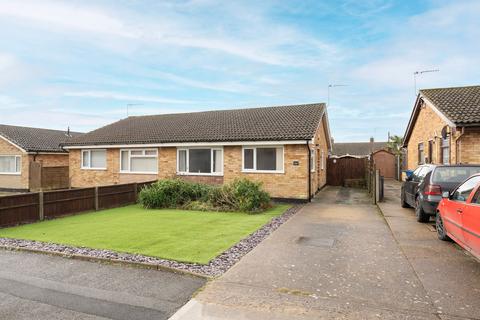 2 bedroom semi-detached bungalow for sale, Westwood Avenue, Lowestoft