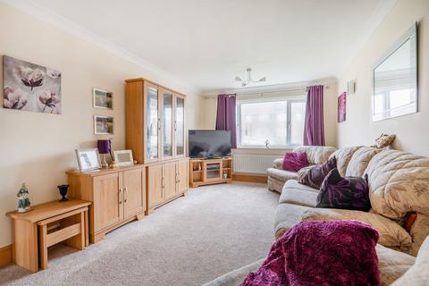 2 bedroom semi-detached bungalow for sale, Westwood Avenue, Lowestoft