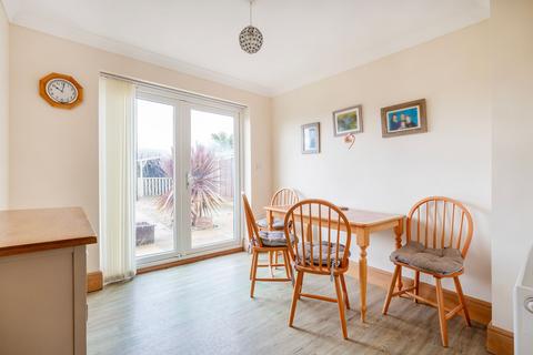 2 bedroom semi-detached bungalow for sale, Westwood Avenue, Lowestoft