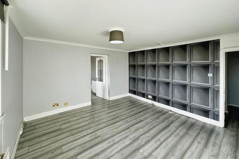 Flat 7, 2 Darwin Place, Clydebank, G81 4LE