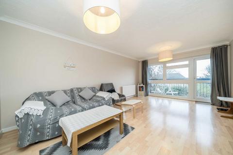 2 bedroom flat for sale, Gloucester Road, Kingston Upon Thames KT1