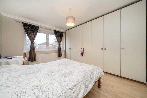 2 bedroom flat for sale, Gloucester Road, Kingston Upon Thames KT1