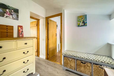 101 Edge Junction, Dewsbury, WF12 0PY