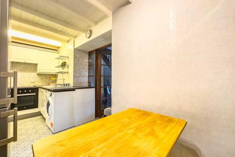 101 Edge Junction, Dewsbury, WF12 0PY