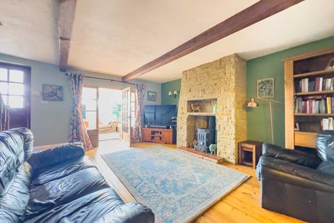 101 Edge Junction, Dewsbury, WF12 0PY