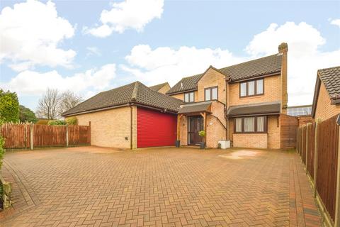 5 bedroom detached house for sale, Highland Close, Bletchley, Milton Keynes, Buckinghamshire, MK3