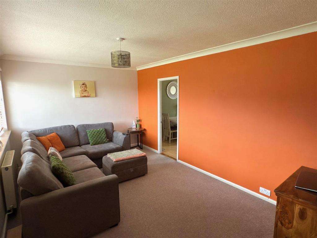 LOUNGE.jpg