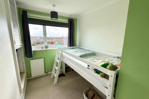 4 Brampton Grove, Lowestoft, NR32 4RU