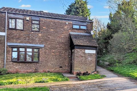 4 bedroom end of terrace house for sale