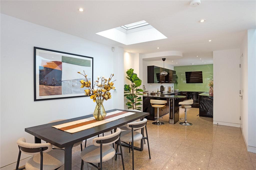 Reception/Kitchen
