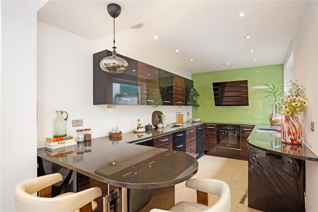 Reception/Kitchen
