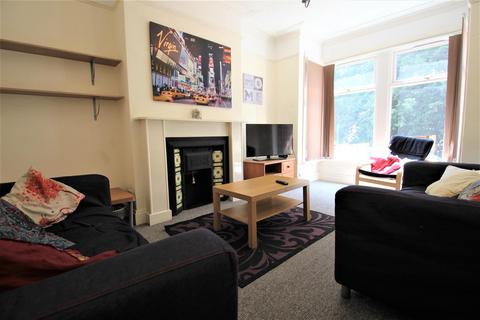 5 bedroom terraced house to rent, Langdale Terrace, Headingley, Leeds, LS6 3DY