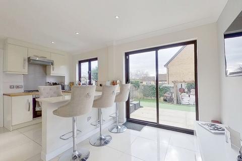 3 bedroom detached house for sale, Hammondstreet Road, Cheshunt EN7