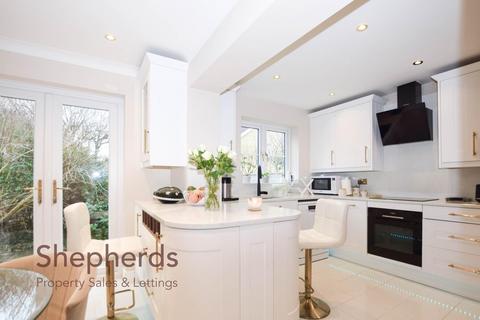 4 bedroom detached house for sale, Norwood Road, Cheshunt EN8