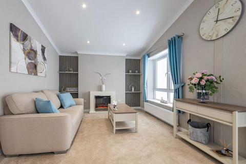 2 bedroom lodge for sale, St Osyth Essex