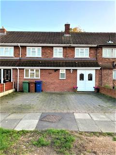 3 bedroom terraced house to rent, Whitmore Avenue, RM16