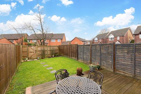 2 bedroom semi-detached house for sale, Howard Road, Crawley RH11