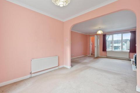18 Dalmellington Drive, Glasgow, G53 7GD