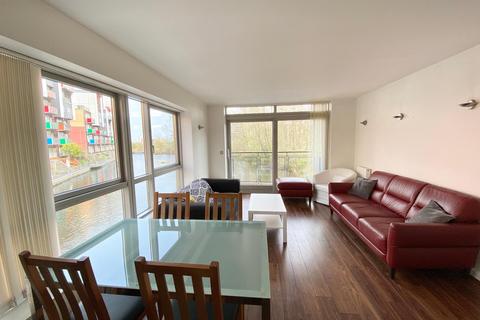 3 bedroom apartment to rent, West Parkside, Lodon, SE10