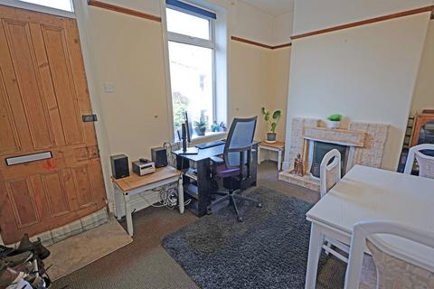 3 bedroom terraced house for sale, Queen Street, Barnoldswick, BB18