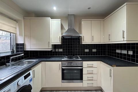 2 bedroom flat for sale, Clancey Way, Halesowen, West Midlands