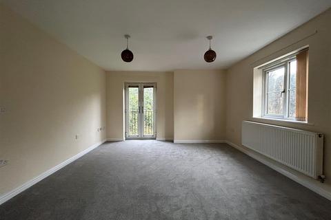 2 bedroom flat for sale, Clancey Way, Halesowen, West Midlands