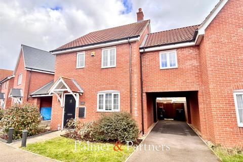 4 bedroom link detached house for sale, Legerton Drive, Clacton-on-Sea, Essex, CO16