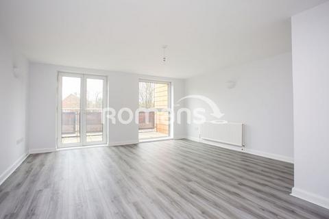 2 bedroom flat to rent, The Origin Apartments, Summer Place, Bracknell, RG42