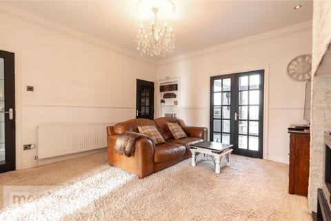 213 Revidge Road, Blackburn, BB2 6DT