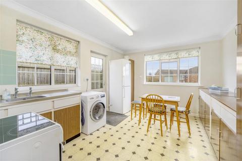 3 bedroom detached bungalow for sale, Somersby Way, Boston