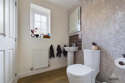 37 Galloway Road, Drakelow, Burton-on-trent, DE15 9UJ