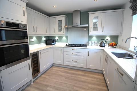 14 Clover Road, Thornbury, Bristol, BS35 1AS