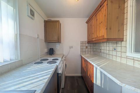 1 bedroom flat to rent, Cliffe Gardens, Shipley, BD18