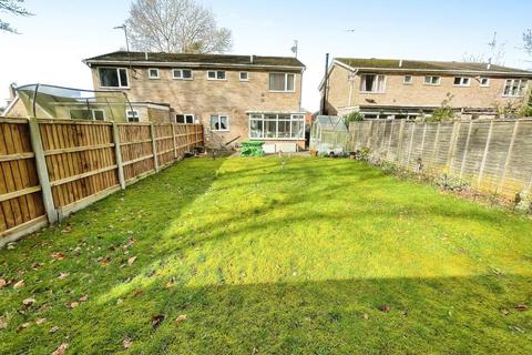 3 bedroom semi-detached house for sale, Saffron Close, Brandon IP27