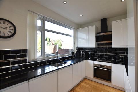 25 Brandon Crescent, Shaw, Oldham, OL2 7YB