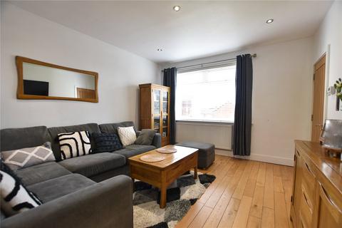 25 Brandon Crescent, Shaw, Oldham, OL2 7YB