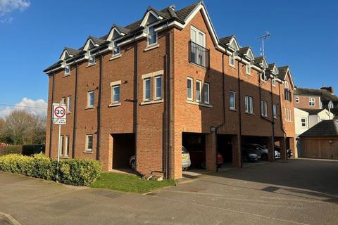 2 bedroom apartment to rent, Greensand View, Woburn Sands