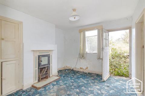 27 Castle Road, Nuneaton, CV10 0EN