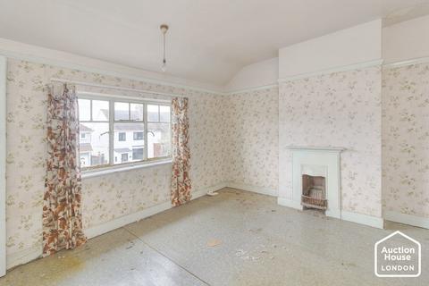 27 Castle Road, Nuneaton, CV10 0EN