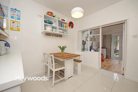 22 Barnfield, Stoke-on-trent, ST4 5JE