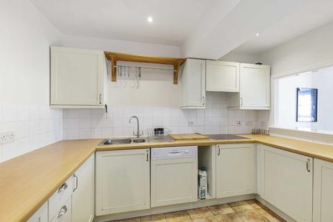 2 bedroom flat to rent, Jamestown Road, London NW1