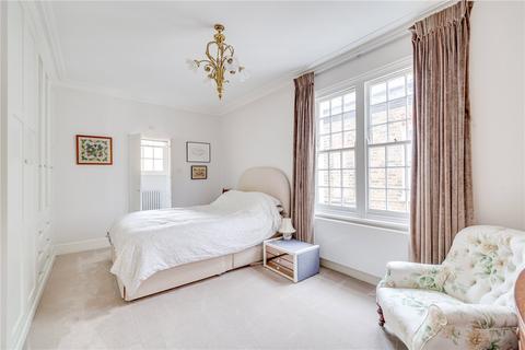 6 Wingrave Road, London, W6 9HF