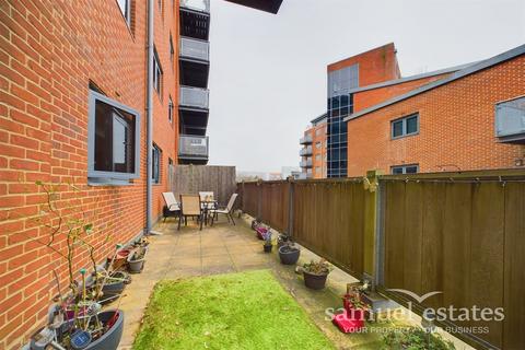 Flat 5, Prospect House, 4 Chapter Way, London, SW19 2RZ