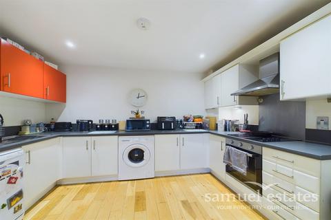 Flat 5, Prospect House, 4 Chapter Way, London, SW19 2RZ