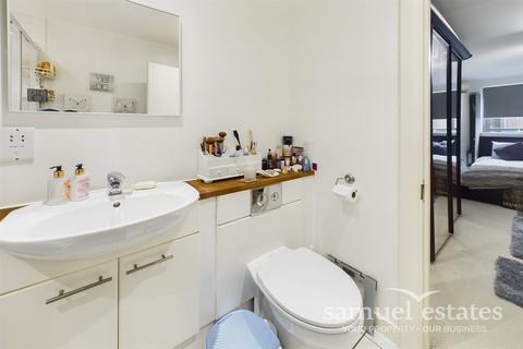 Flat 5, Prospect House, 4 Chapter Way, London, SW19 2RZ